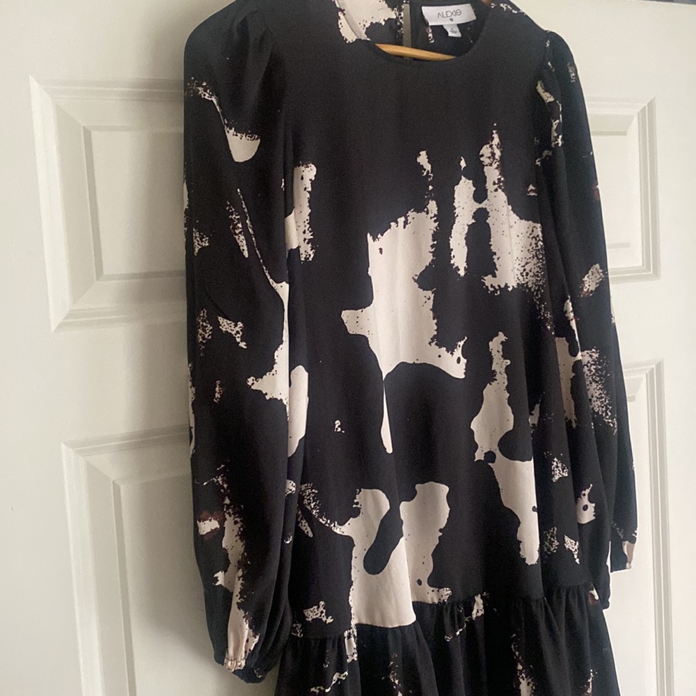 Alexis x Target Ruffle Mini Dress Size S Abstract Print Black & Tan Rope Belt - Picture 6 of 12